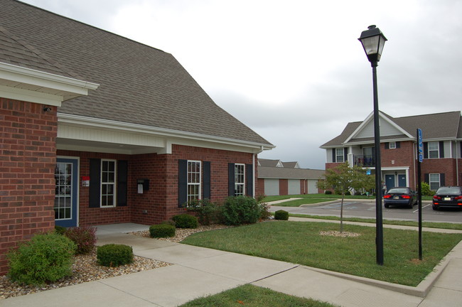 Building Photo - Somerset Place Apartments