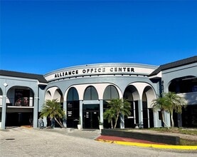 Building Photo - 8421 S Orange Blossom Trl