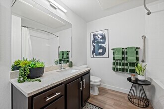 bathroom-12-park-hill-4000-1x1-a1-a106-08-27-2026.jpg - Park Hill 4000