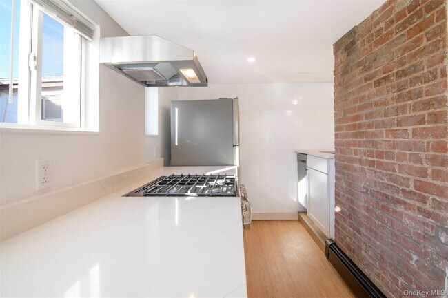 Foto del edificio - 9 N Buckhout St