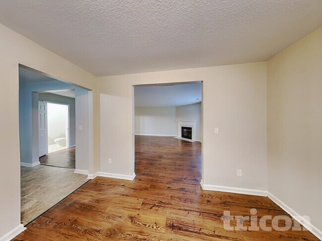 Building Photo - 1810 Long Paw Ln