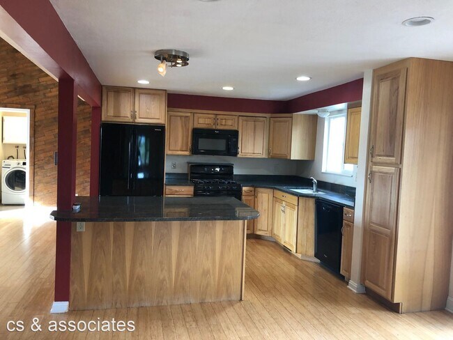 Foto del edificio - 4 br, 3 bath House - 7552 Braun Street