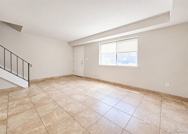 Foto del edificio - 136 Hill Crescent