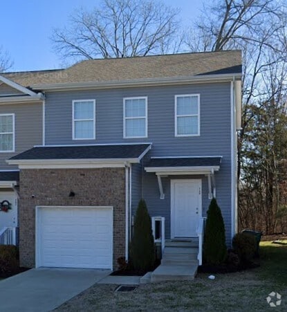 Building Photo - 740 Pippin Dr