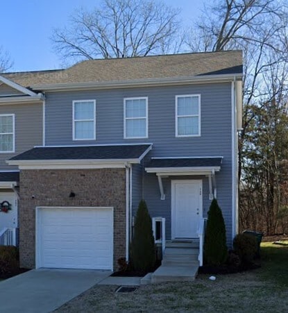 Primary Photo - 740 Pippin Dr