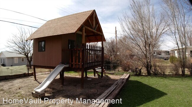 Foto del edificio - 4 br, 2 bath House - 301 North Gladeview Dr.
