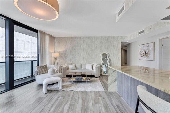 Foto del edificio - 801 S Miami Ave