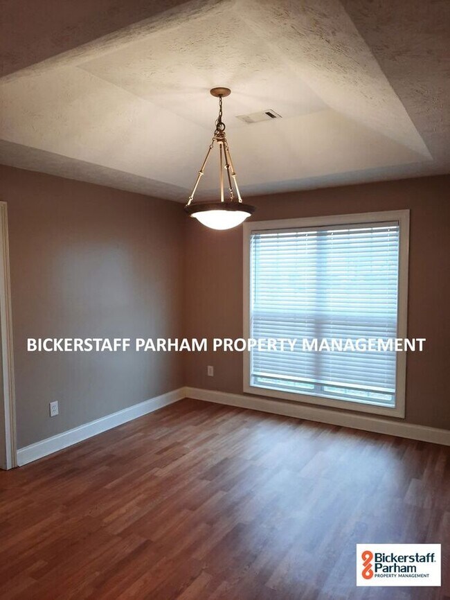 Building Photo - Welcome to Farmbrook Subdivision!