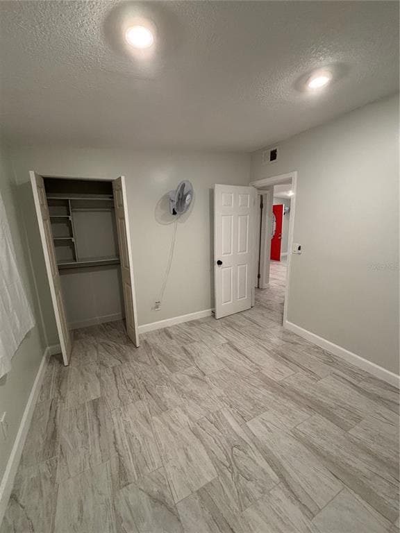 Building Photo - 10543 Ashby Rd