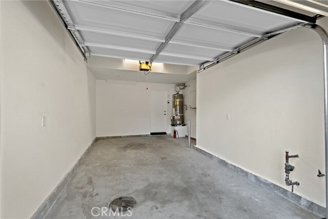 Building Photo - 15651 Vista Way