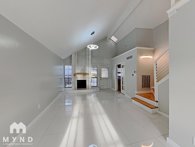 Foto del edificio - 1563 Mccoy St