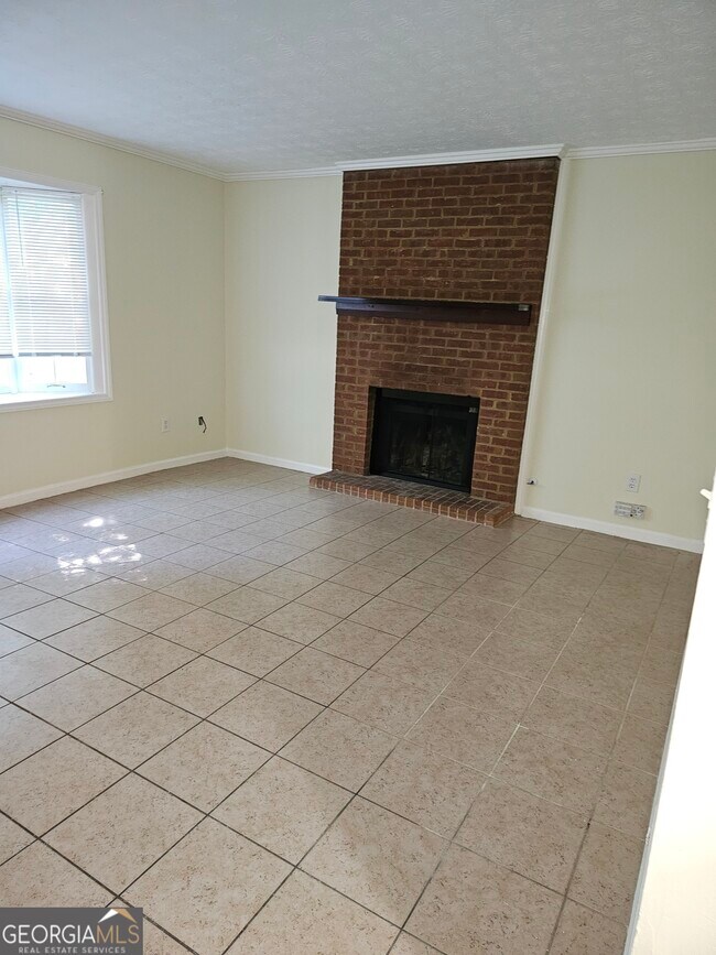 Building Photo - 1502 Harbins Rd NW