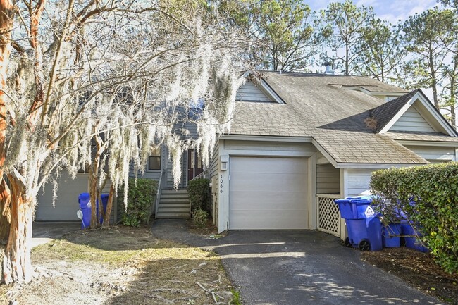 Building Photo - 1066 Marsh Court Ln