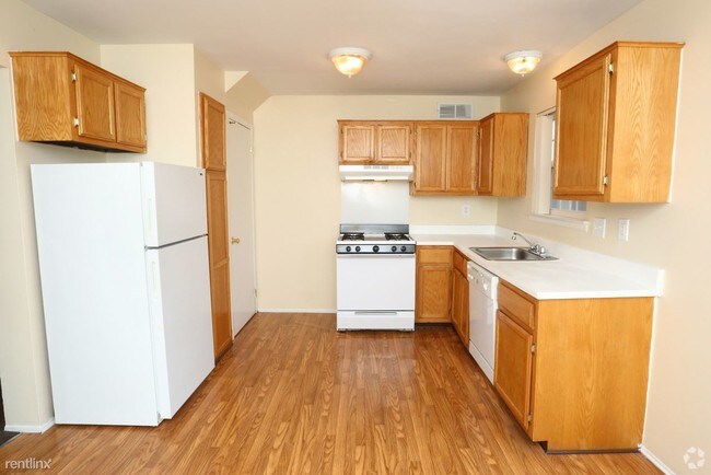 Building Photo - 3 br, 2 bath Townhome - Auburn Village Tow...