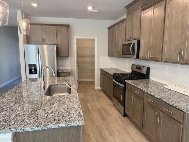 Foto del edificio - 278 Sequoia Ln