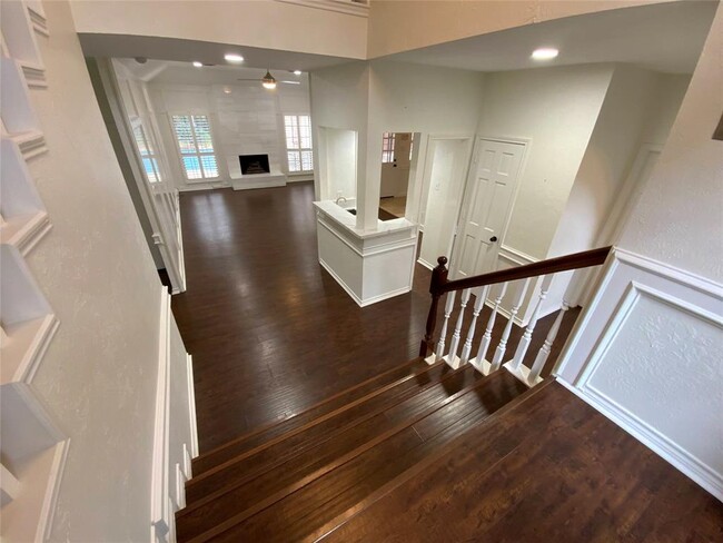 Foto del edificio - 14 Cascade Springs Pl