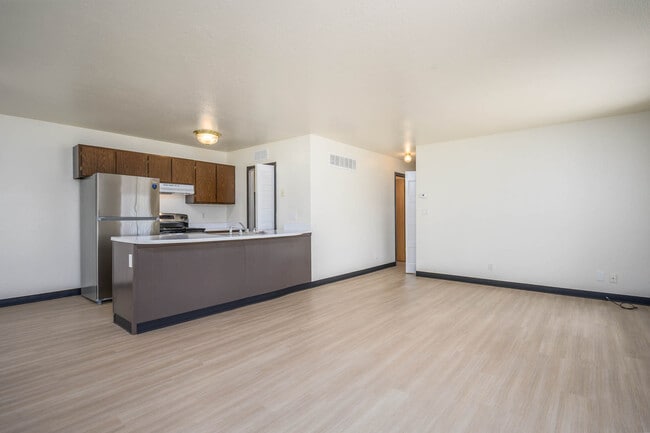 Building Photo - Brookshires Townhomes