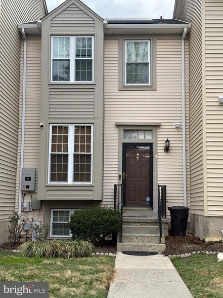 Foto principal - 29 Cherry Manor Ct