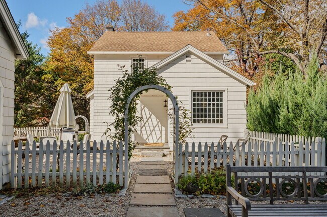 Foto del edificio - 105 Sill Ln