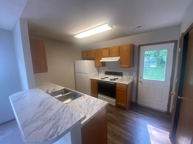 Building Photo - 5827 E Limoges Dr