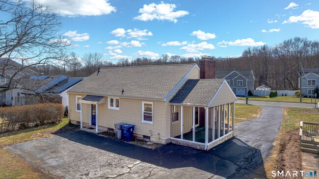 Foto del edificio - 233 Unionville Ave