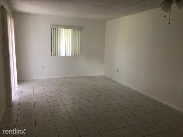 Foto del edificio - 1 br, 1 bath  - 6106 Forest Hill Blvd