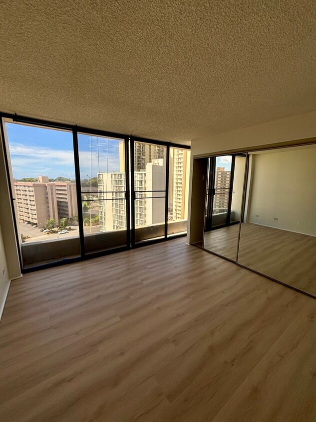 Foto principal - AVAILABLE May 15, 2025 | 2 Bedroom, 2 Bath...
