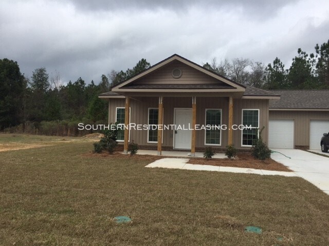 Foto principal - 12867 Churchill Dr