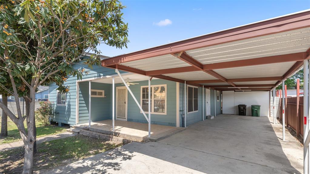 Foto principal - 7425 Gonzales St