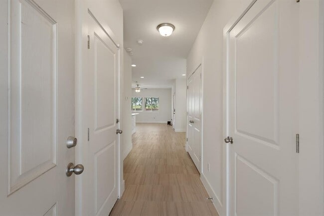 Building Photo - 603 White Steppe Way