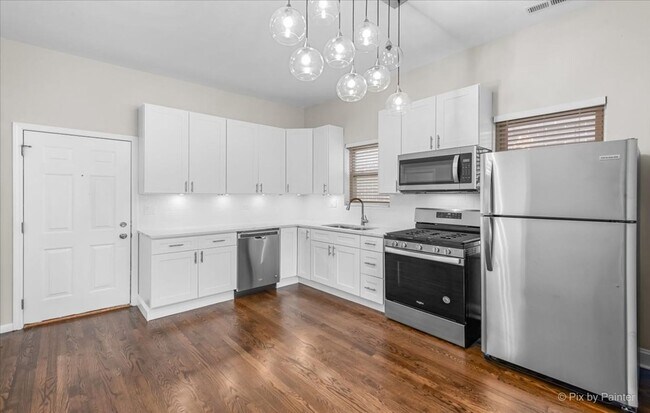 Foto del edificio - 2522 W Cortland St