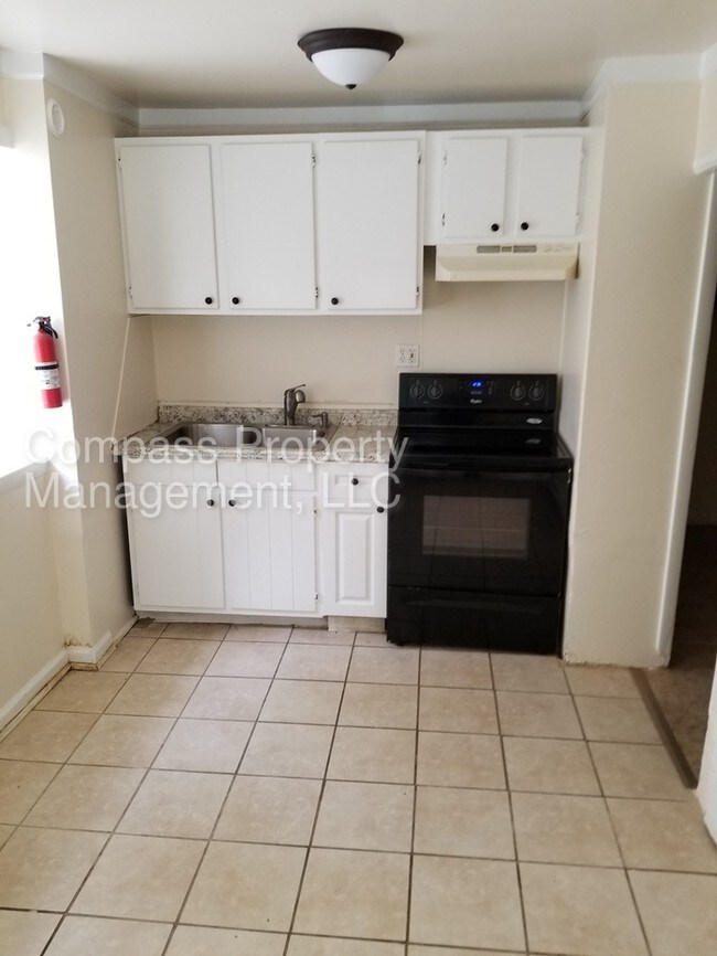 Building Photo - $795 - 2 Bed, 1 Bath - Downingtown