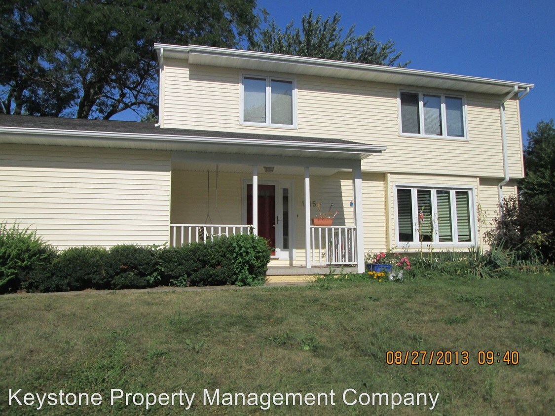 Primary Photo - 1115 Sunset St