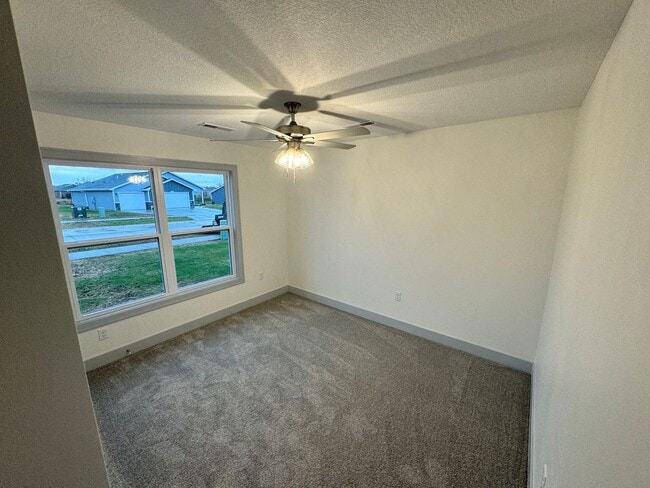 Building Photo - 4756 Raven Crk Dr