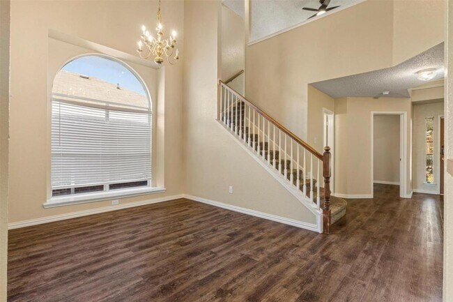 Building Photo - 4953 Sunset Ridge Dr