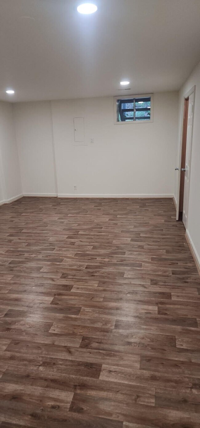 Foto del edificio - 603 Twin Brook Ln