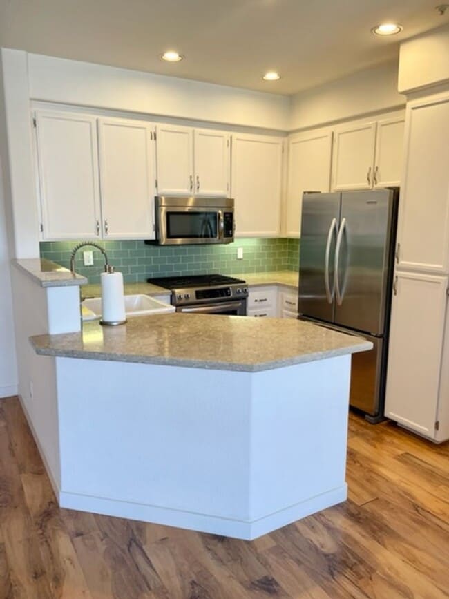 Building Photo - Luxury Condo in Encinitas