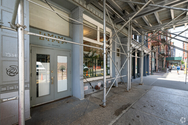 Building Photo - 47 Great Jones St