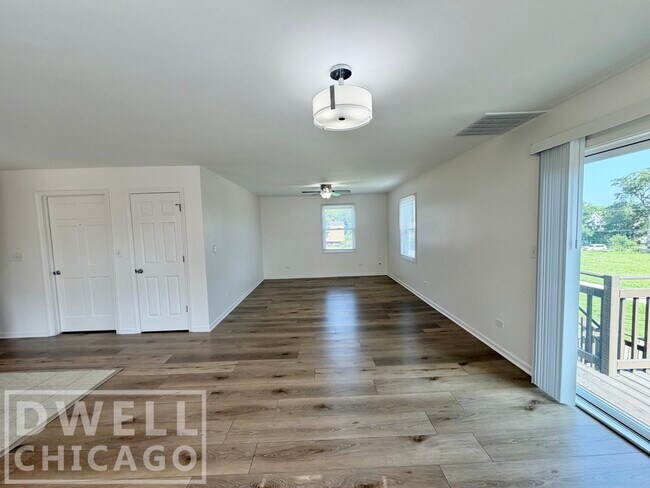 Foto del edificio - 1411 Emerson St