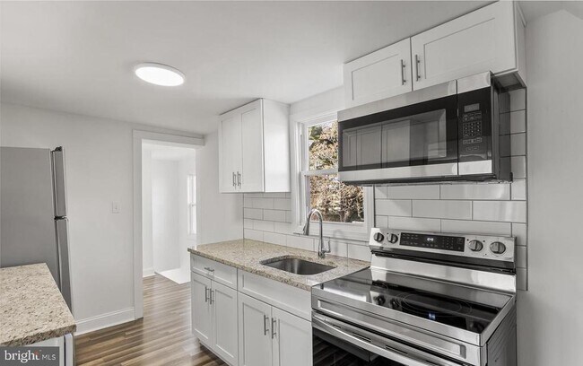 Foto del edificio - 267 Wheat Rd