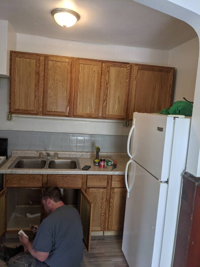 Building Photo - 4752 Reading Rd