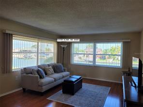 Building Photo - 4725 Cove Cir