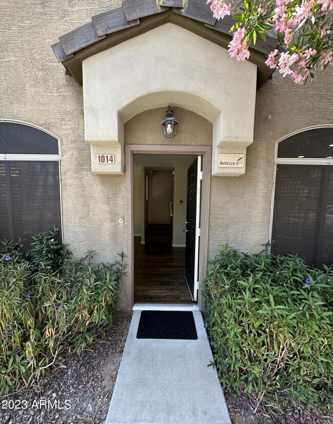 Foto del edificio - 18250 N 32nd St