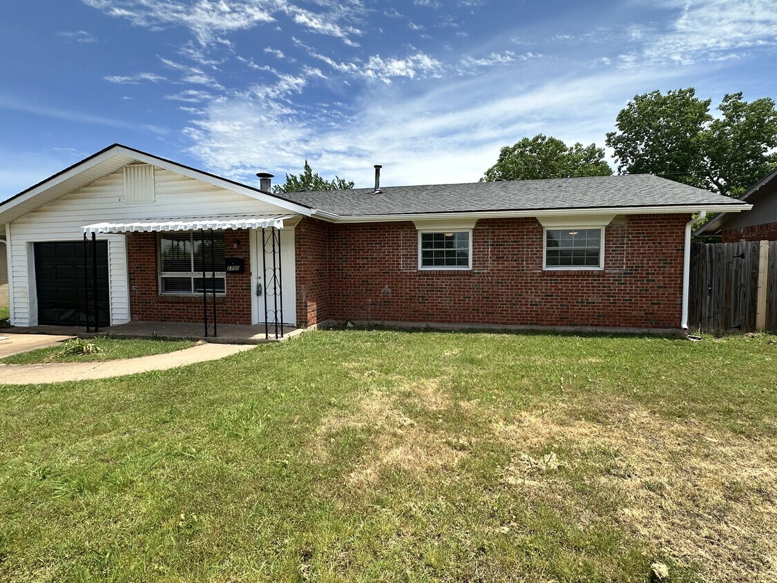 Foto principal - 2700 Yorkshire Ave