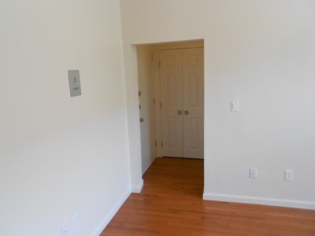 Building Photo - 1 Haviland St