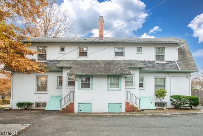 Building Photo - 61 Claremont Ave