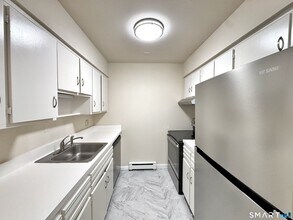 Building Photo - 24 Ferris Ave