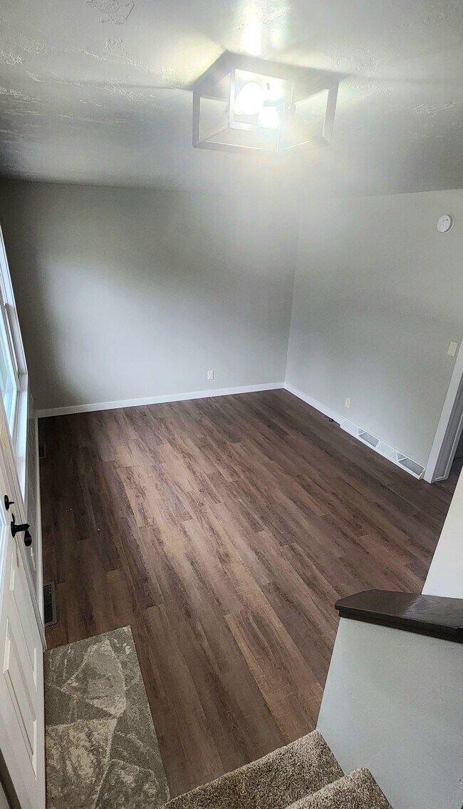 Foto del edificio - 1376 W Hiawatha Dr