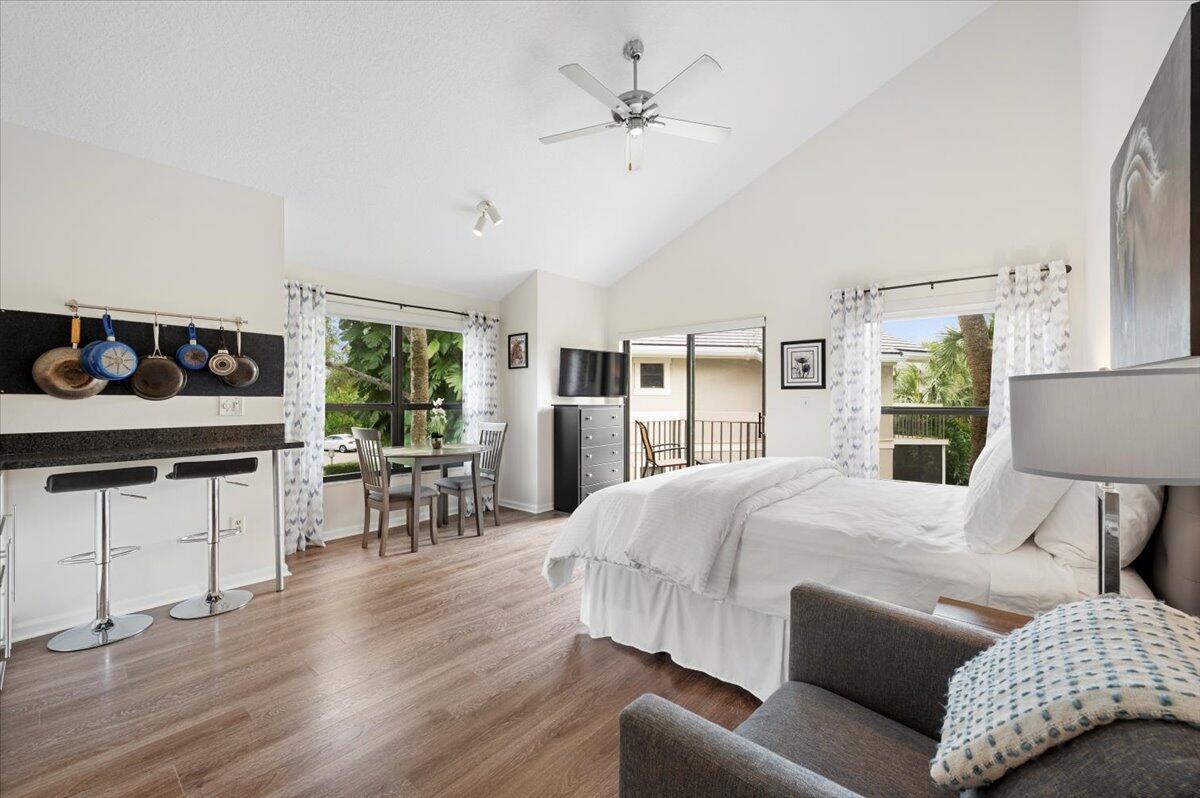 Foto principal - 11863 Wimbledon Cir