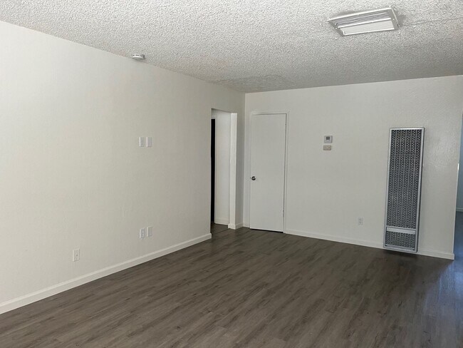 Building Photo - Ninth St. - VFILL